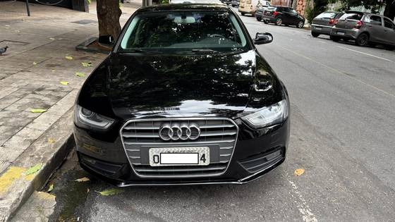 AUDI A4 2.0 TFSI AMBIENTE 183CV GASOLINA 4P MULTITRONIC AUDI A4 2.0 TFSI AMBIENTE 183CV GASOLINA 4P MULTITRONIC